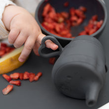 Load image into Gallery viewer, Mörk grå pipmugg