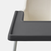Load image into Gallery viewer, Mörk grå bricköverdrag, heltäckande till Ikea Antilopstolens bricka
