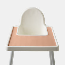 Load image into Gallery viewer, Aprikos brickunderlägg i silikon anpassad till Ikea&#39;s Antilop barnstolsbricka
